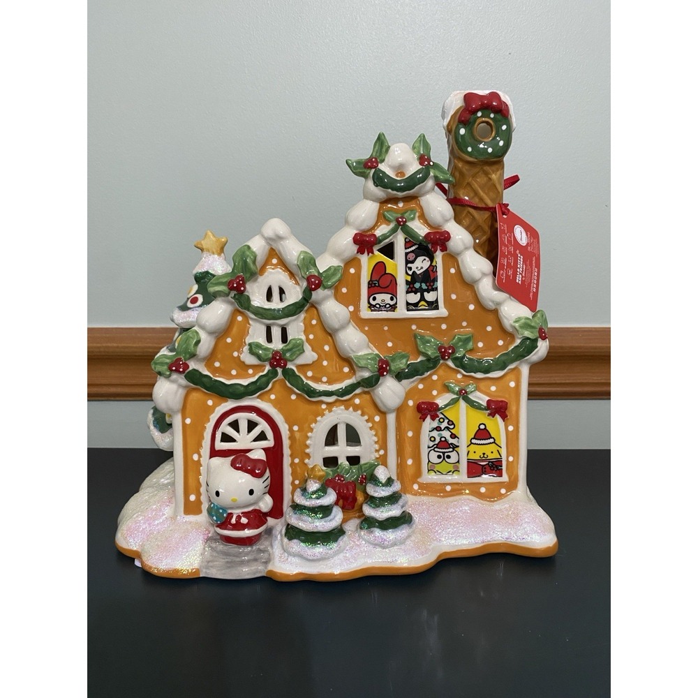 Blue Sky Clayworks - Hello Kitty & Friends Gingerbread Candle House Christmas